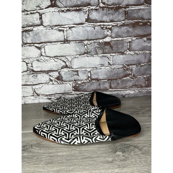 Black and White Geometric pattern flat Pointed Toe Mules Men Sz 45EU/12M US main image 10